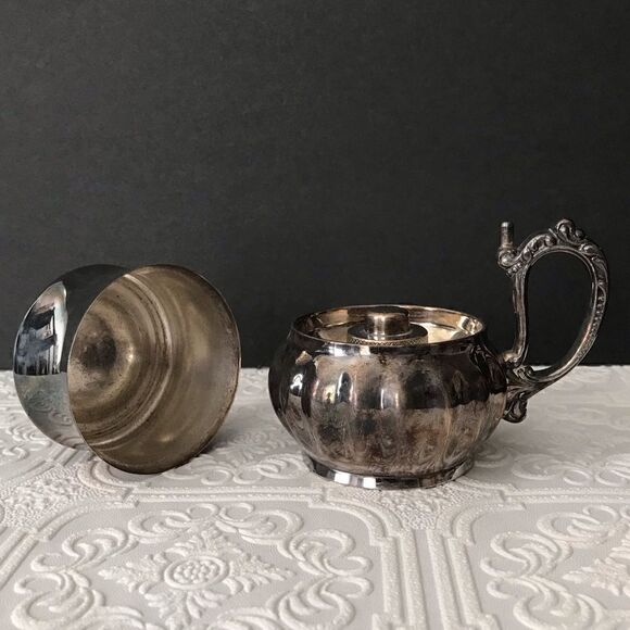 Antique Pairpoint Quadruple Silver Plate Handheld Oil Lamp with Cup - Picture 6 of 16